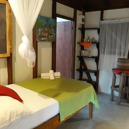 Hibiscus Valley Inn Marigot Exterior foto